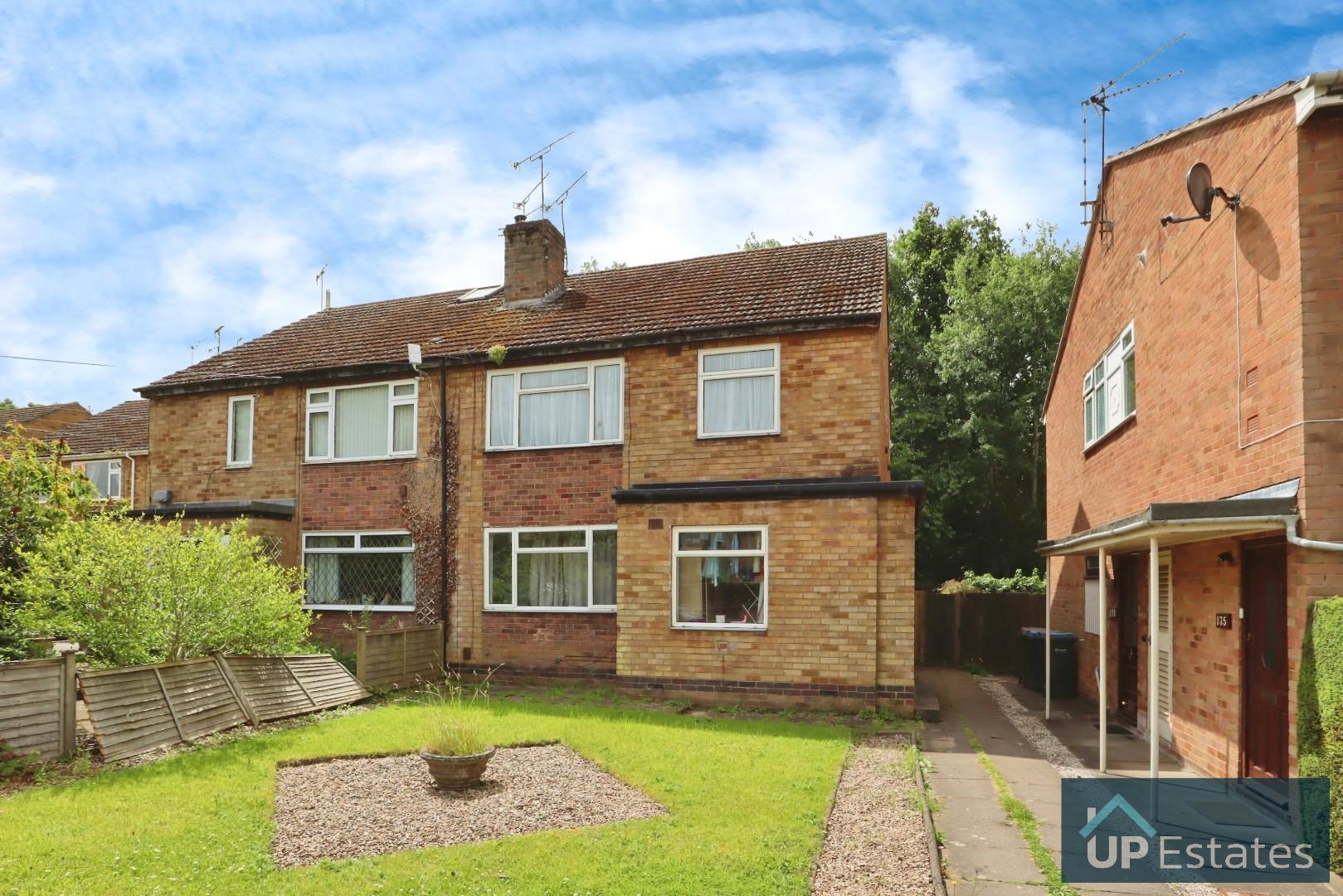 Flat Sedgemoor Road in Coventry