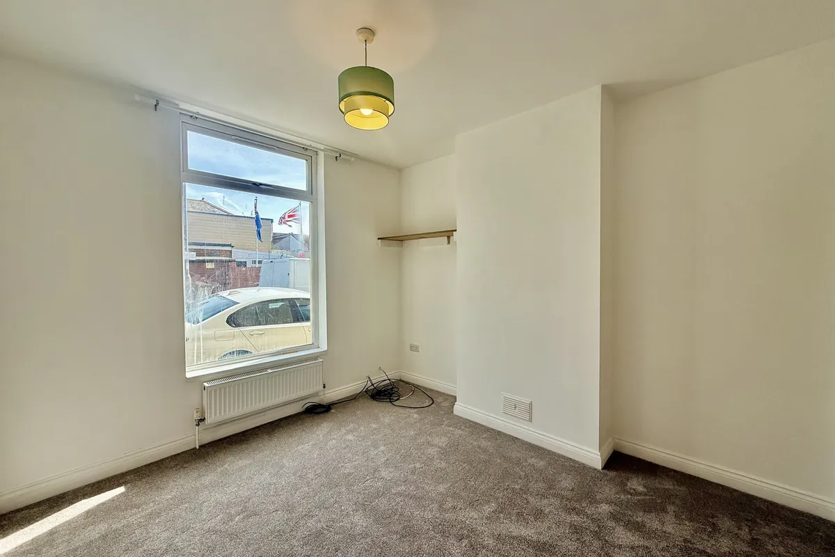 Flat Twyford Avenue in Portsmouth