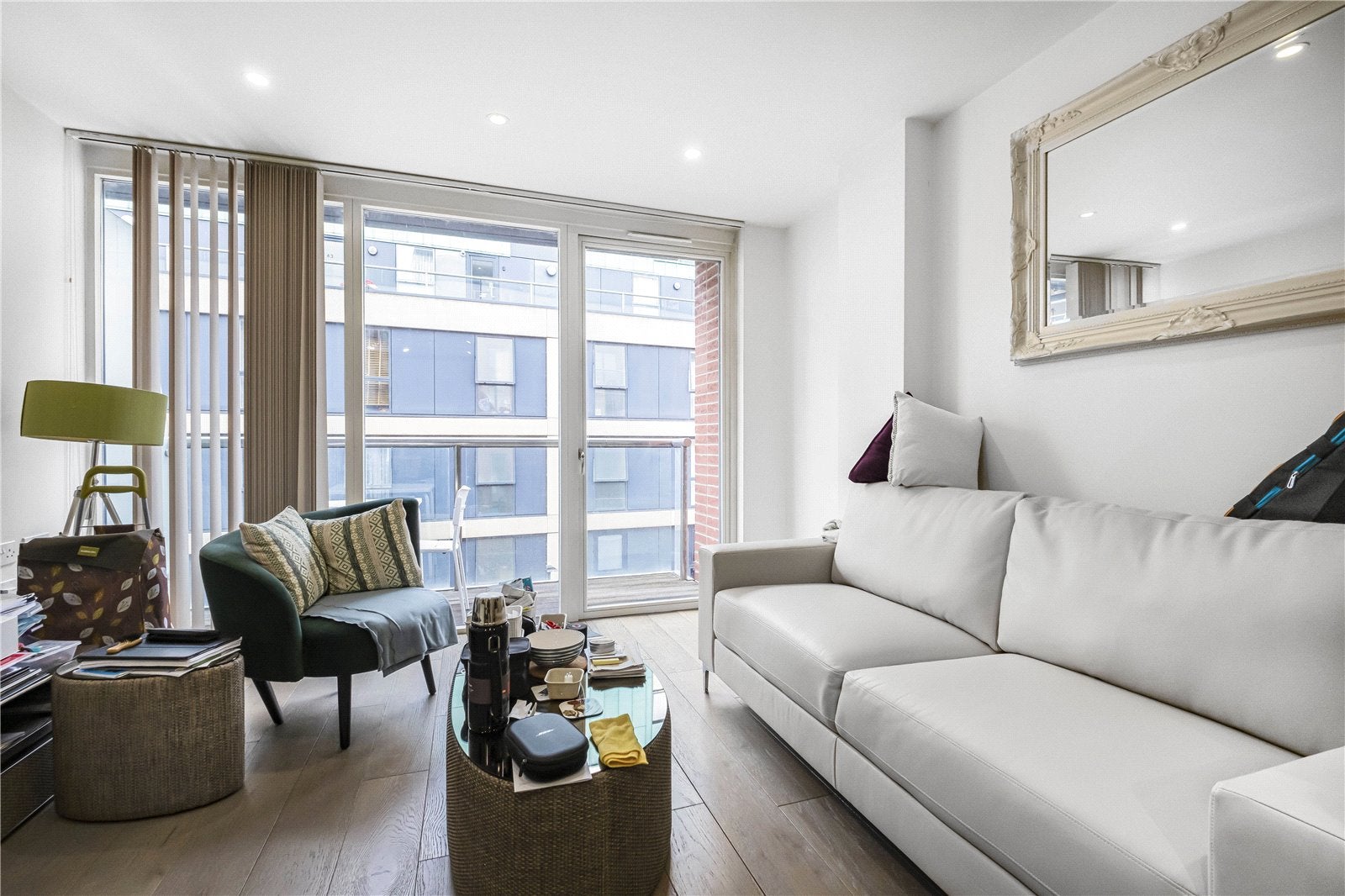 Flat Lever Street in Greater London