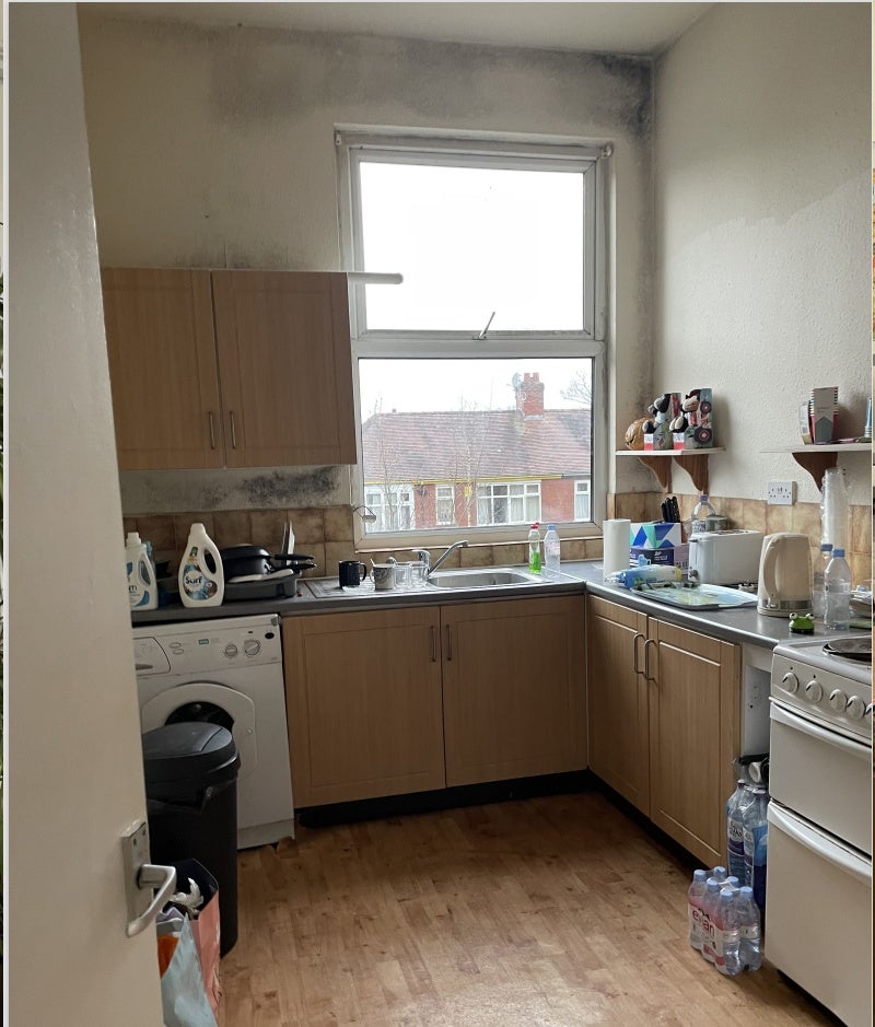 Flat Derby Road in Manchester