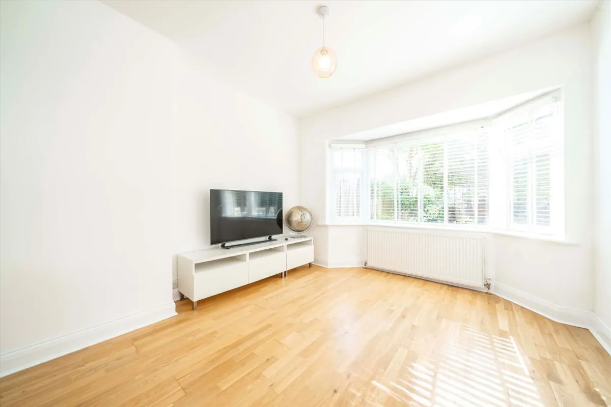 House The Grange in Greater London