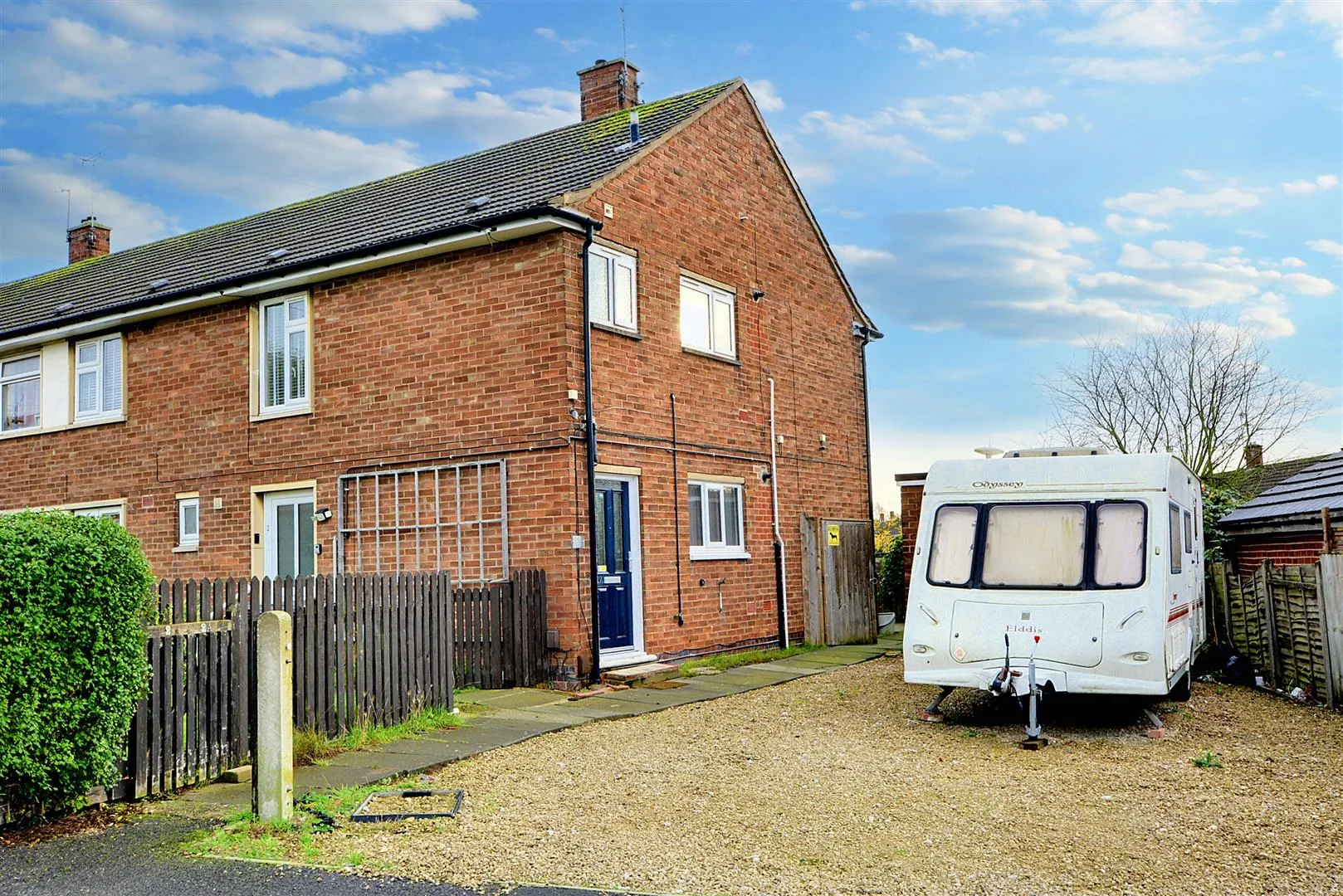 Flat Hillfield Road in Nottingham