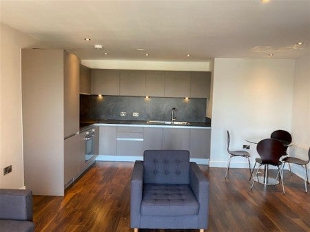 Flat Ordsall Lane in Salford