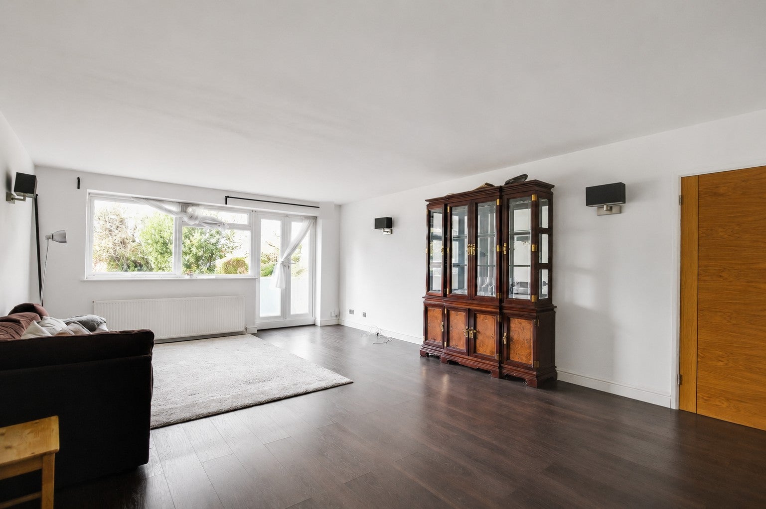 Flat Talisman Way in Greater London