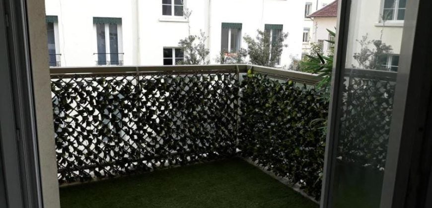 Flat Rue Louis Braille in Villeurbanne