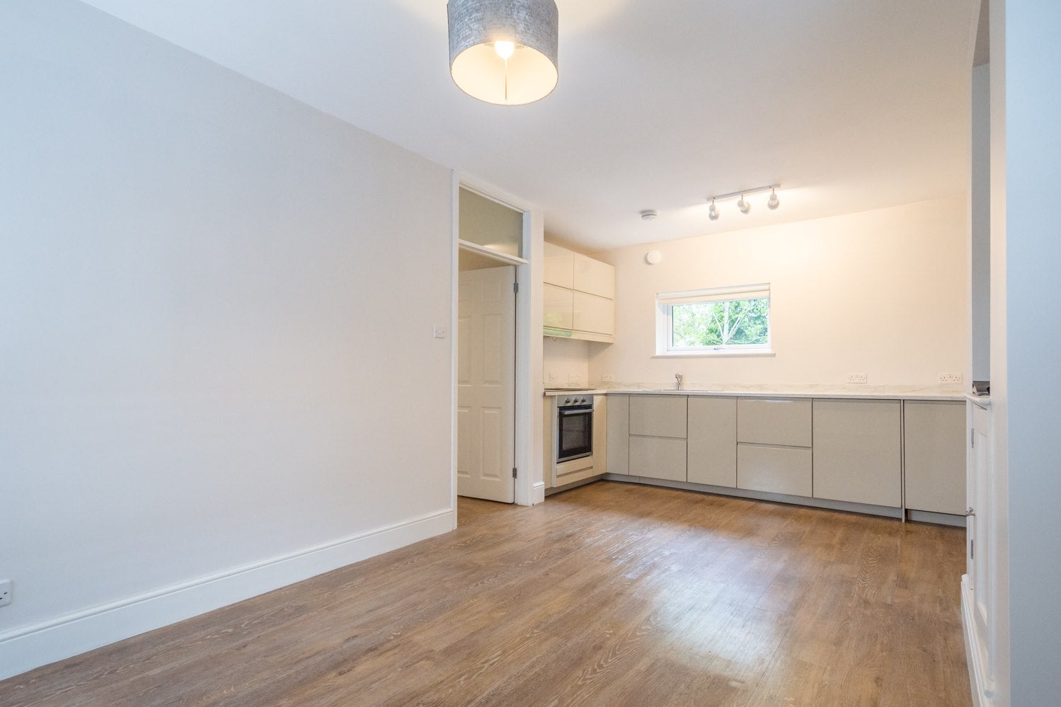 Flat Locksbrook Road in Bath
