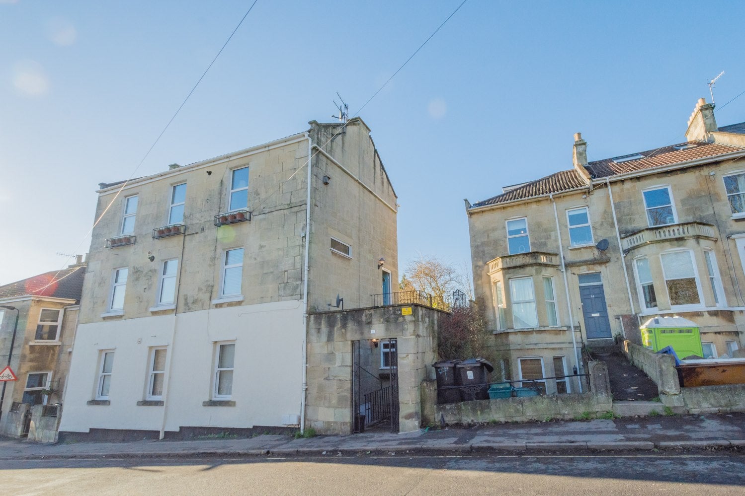 Flat Locksbrook Road in Bath