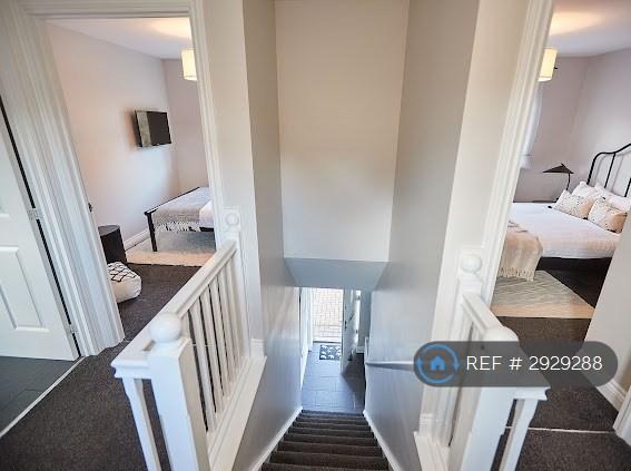 Flat Greenvale Avenue in Newcastle upon Tyne