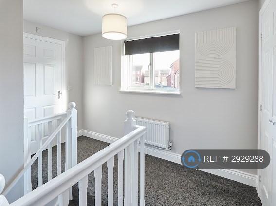 Flat Greenvale Avenue in Newcastle upon Tyne