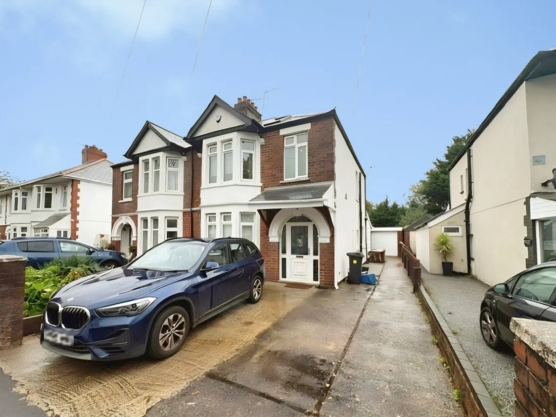 House Pantbach Place in Cardiff