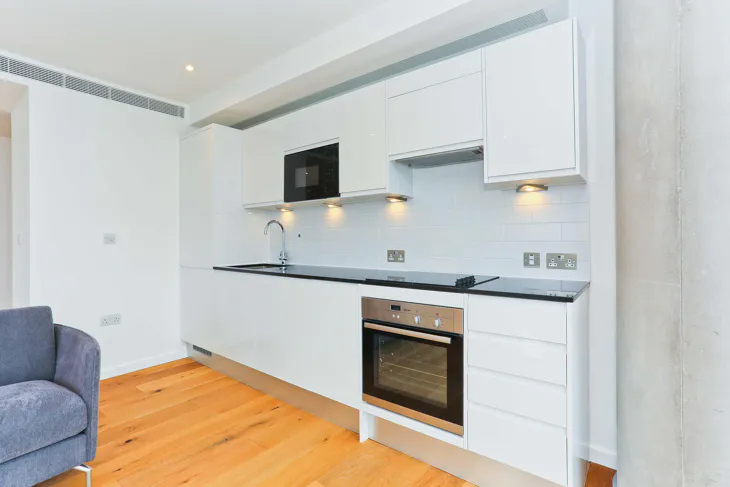 Flat Wood Lane in Greater London