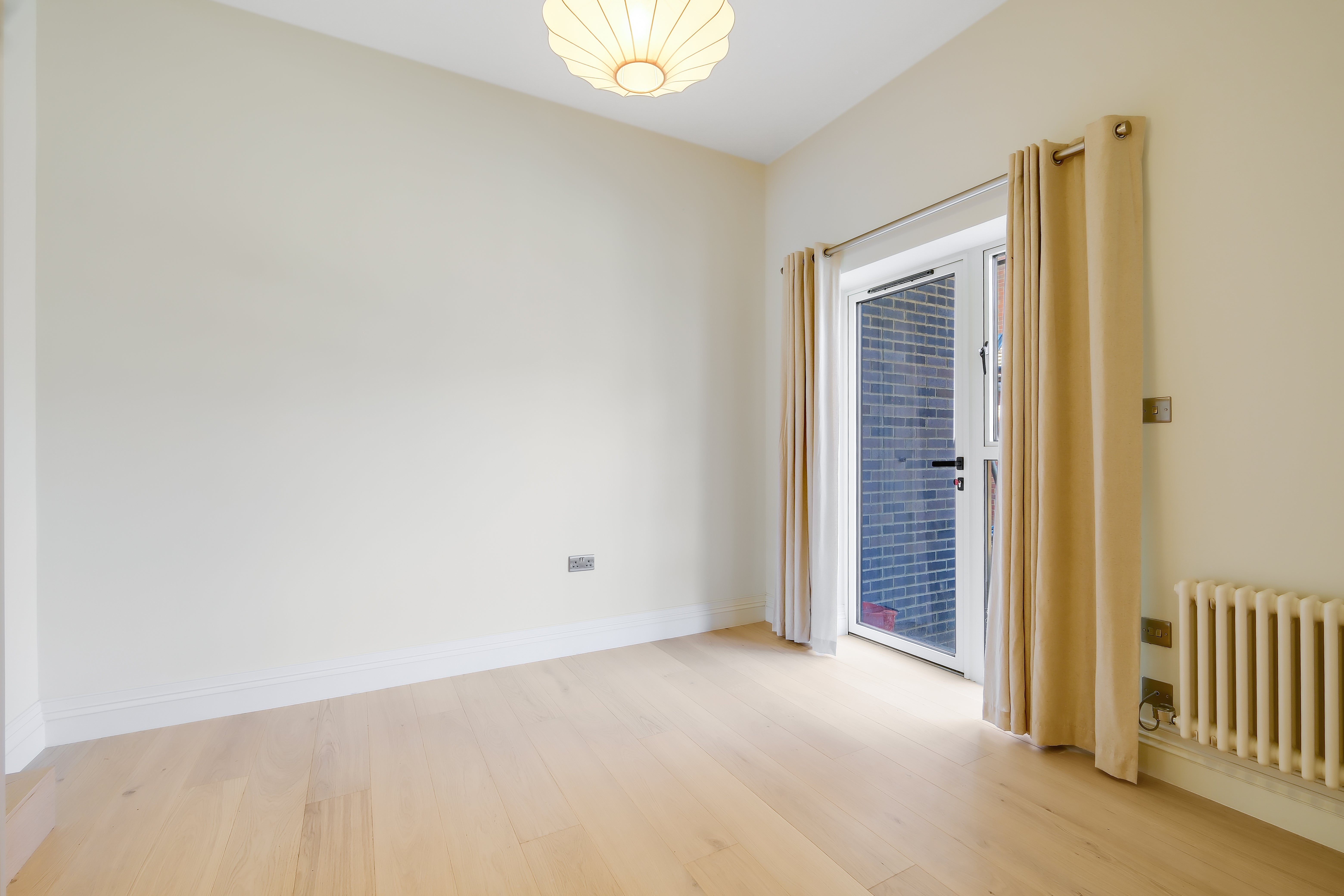 Flat St Ann's Road in Greater London