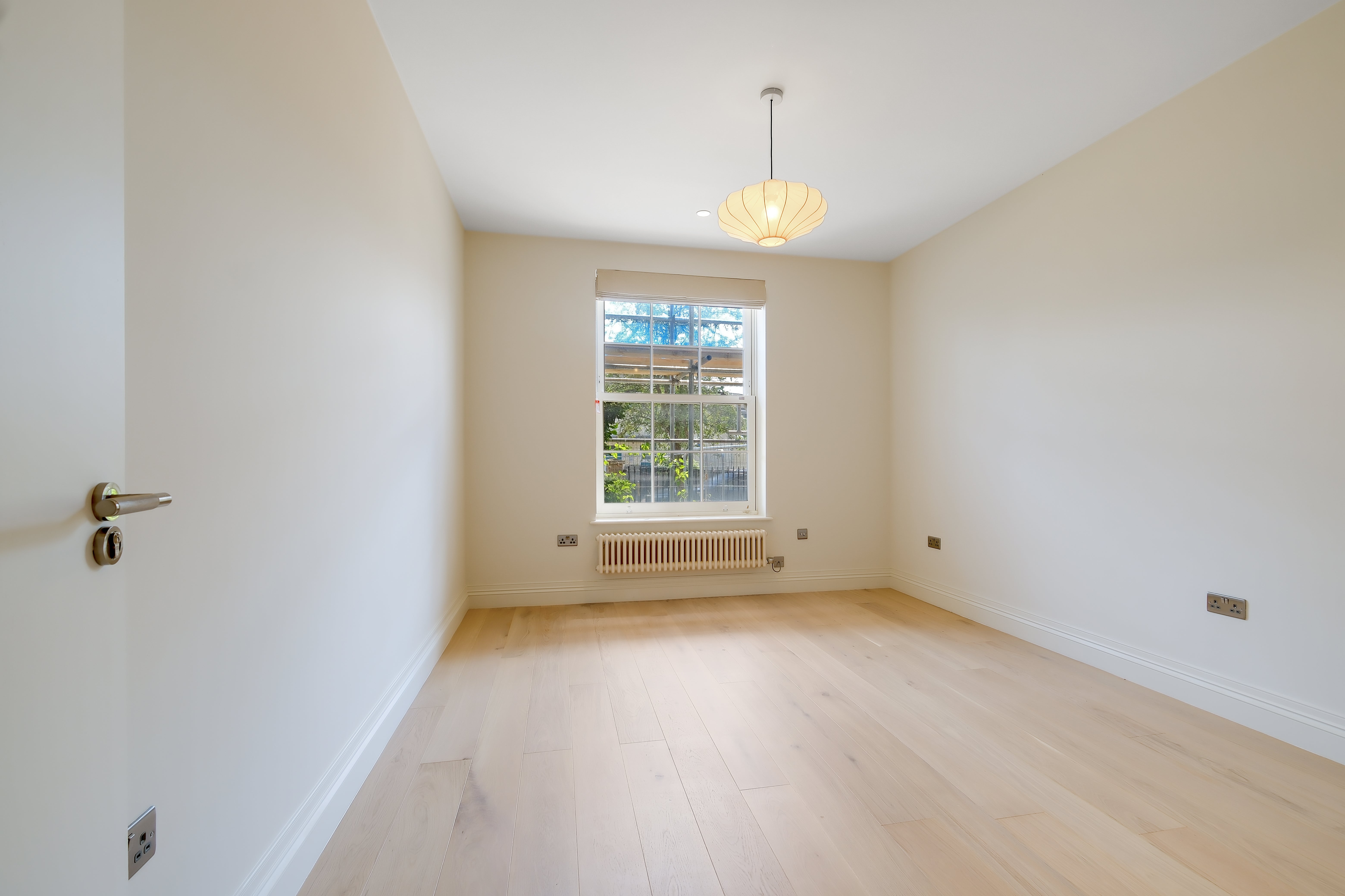 Flat St Ann's Road in Greater London