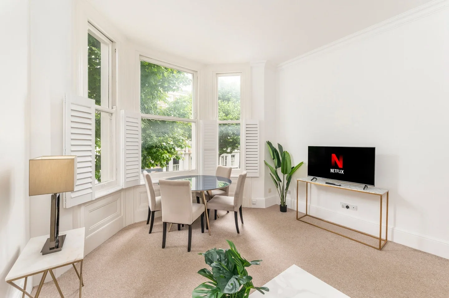 Flat Philbeach Gardens in Greater London