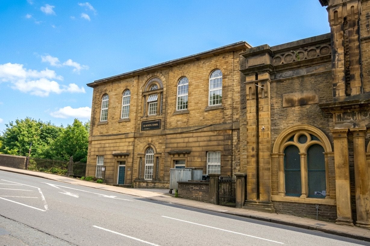 Flat Chapel Lane in Calderdale