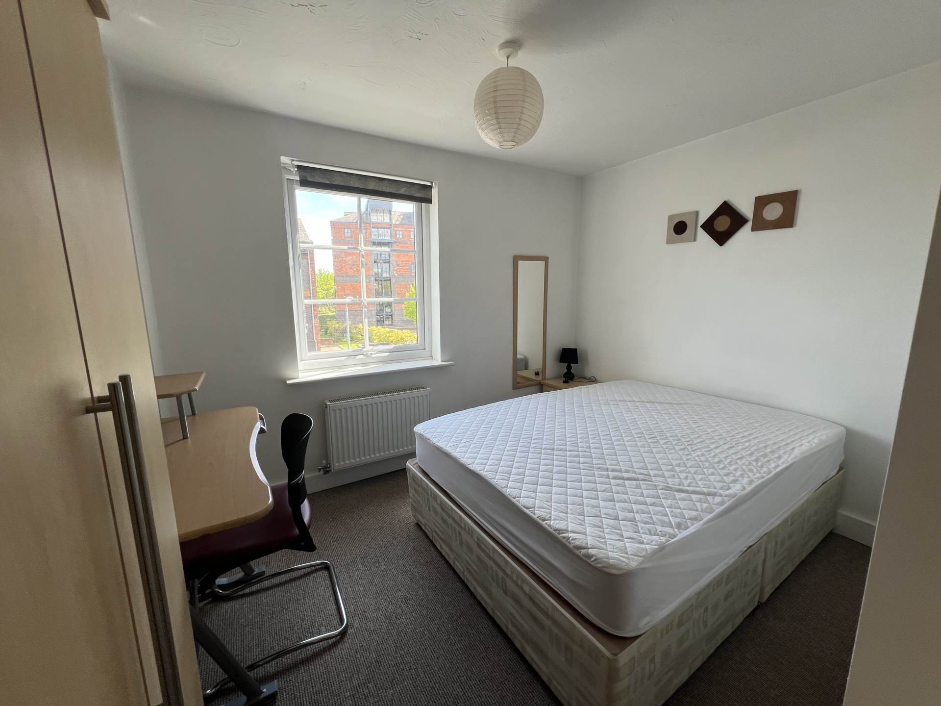 Flat Gainsborough Road in Warrington