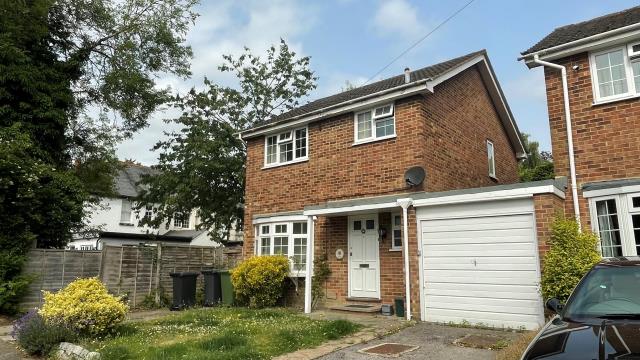 House Windle Close in Surrey Heath