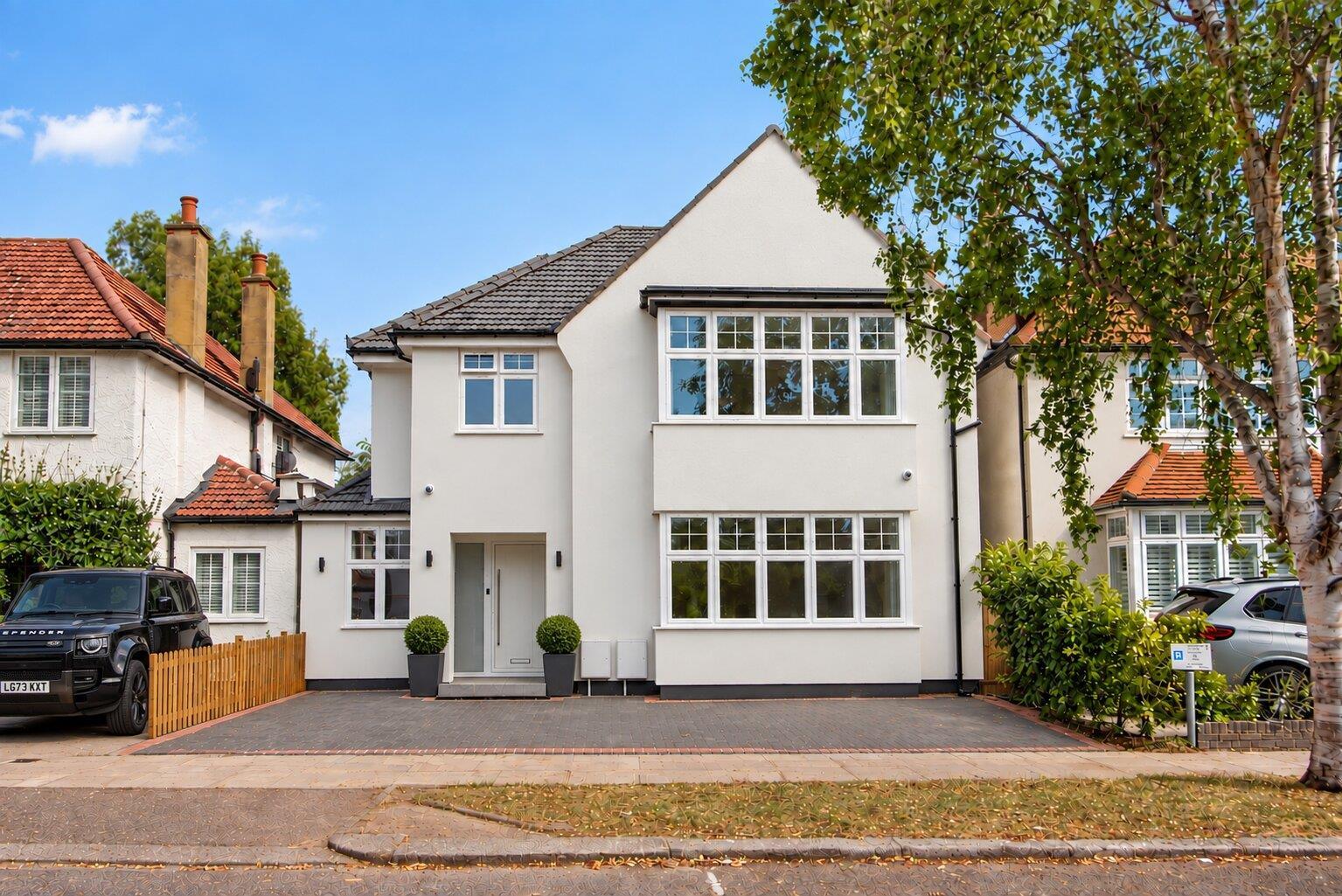 House Beech Walk in Greater London