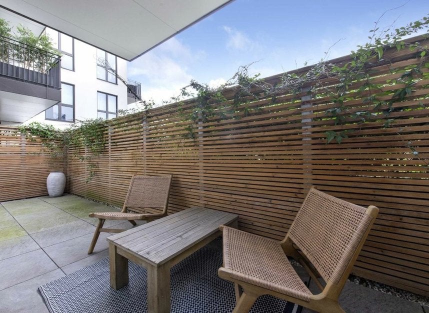 Flat Lyons Place in City of Westminster