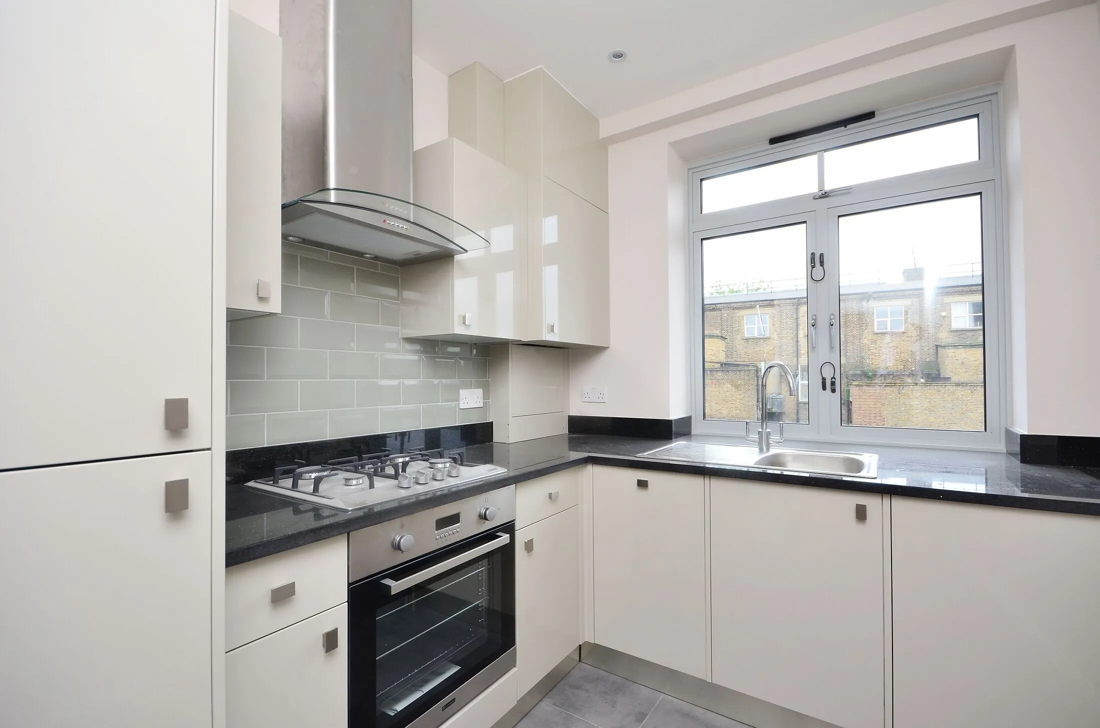 Flat Choumert Road in Greater London