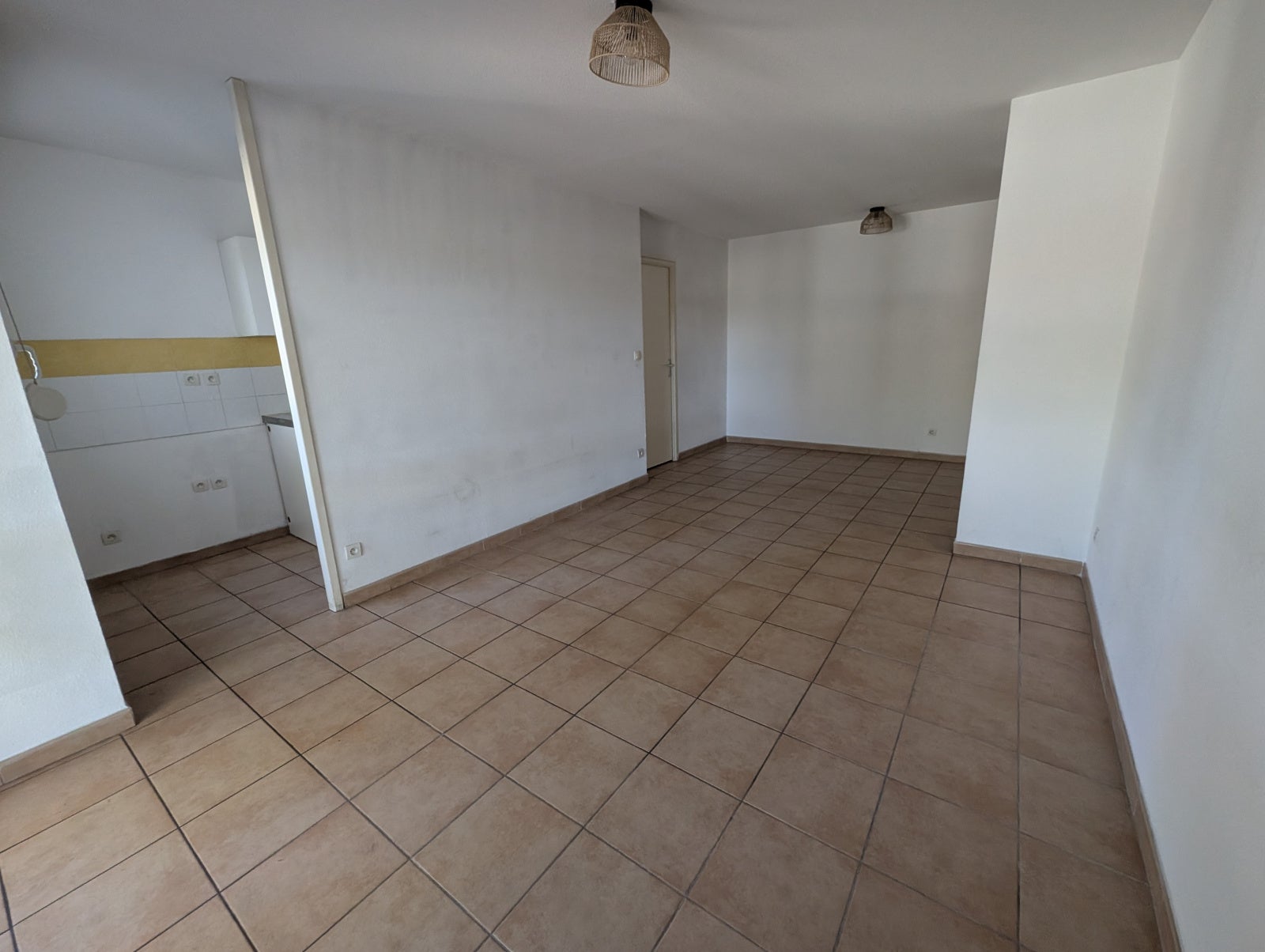 Appartement Route d'Avignon à Nîmes