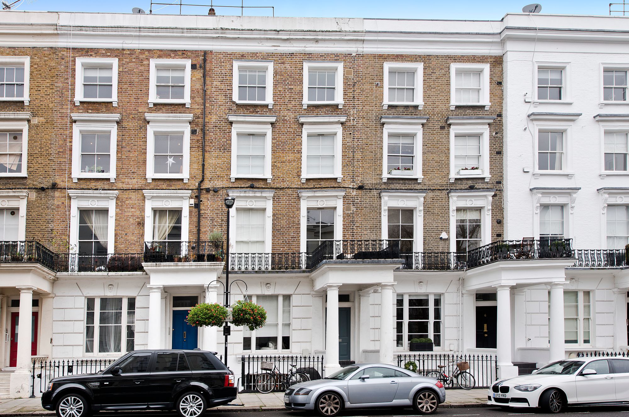 Flat Fellows Road in Greater London