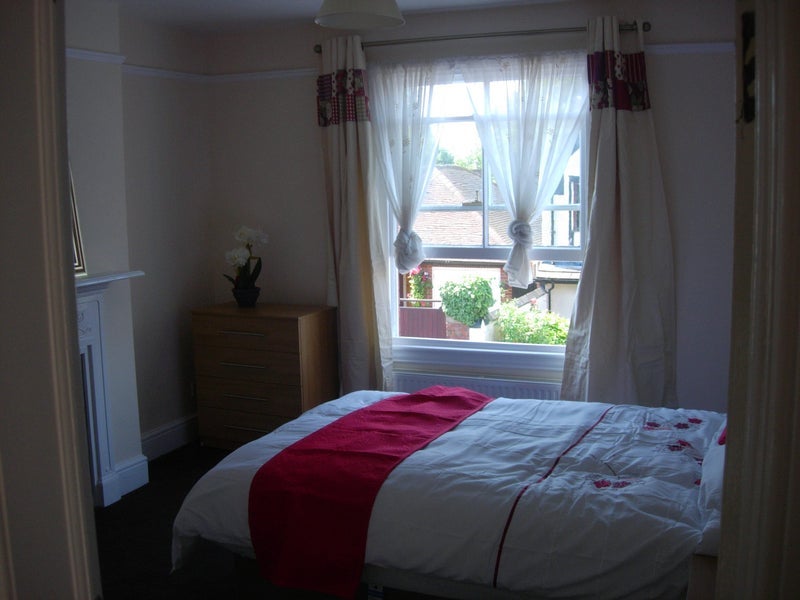 Room Parkway Road in Dudley