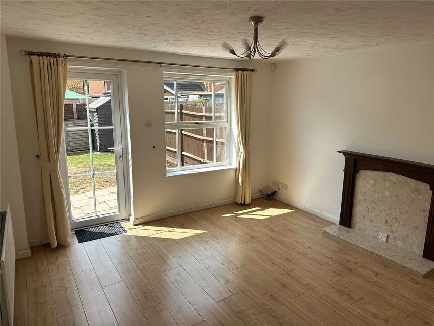 House Dupre Close in Slough
