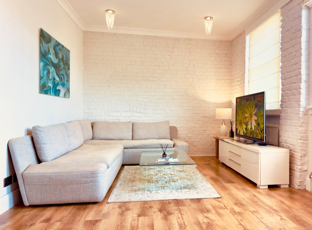 Flat Cornwall Gardens in Greater London