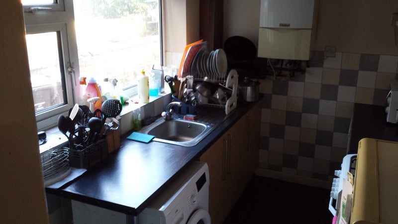 Room Beeston Road in Nottingham