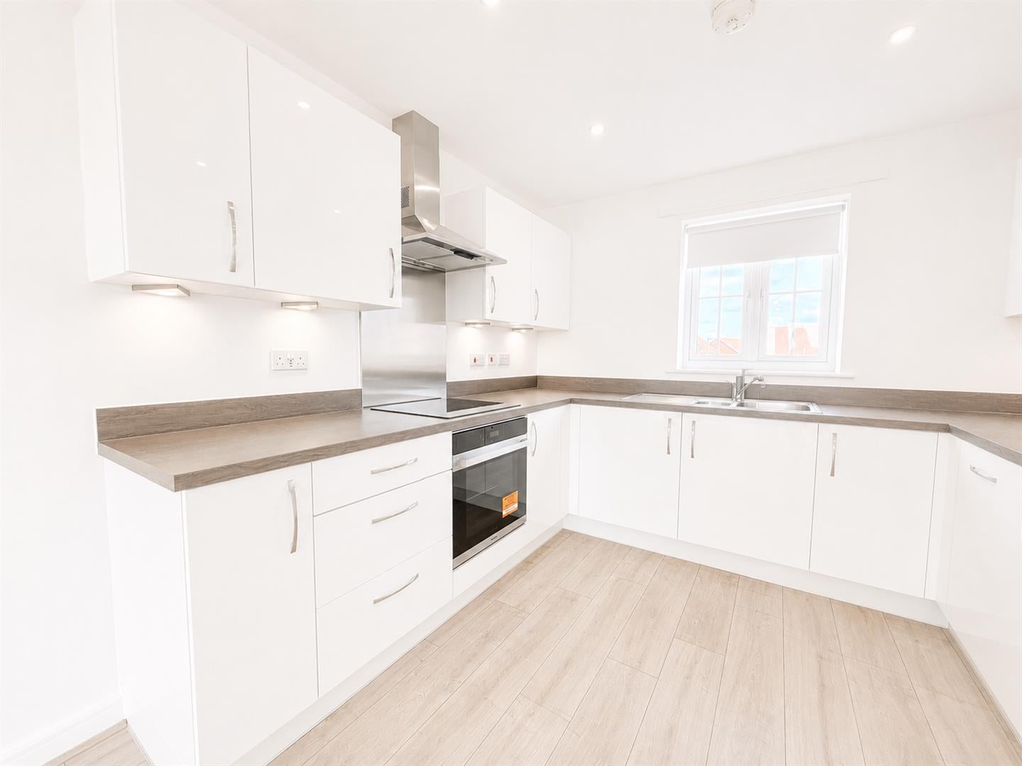 Flat Fairham Drive in Nottingham