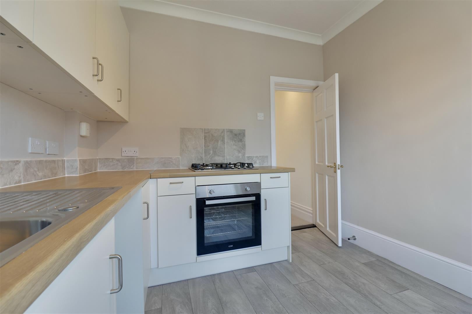 Flat Epworth Road in Portsmouth