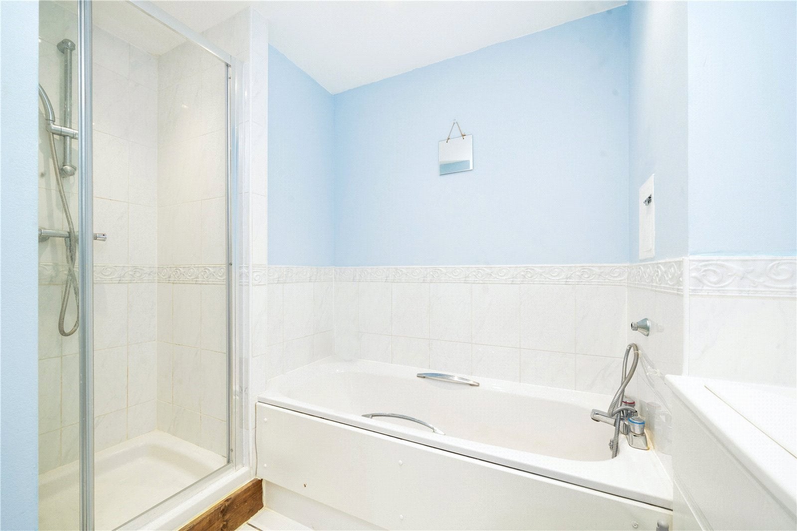 Flat Willesden Lane in Greater London