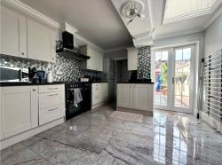 Flat Rosebery Street in Swindon