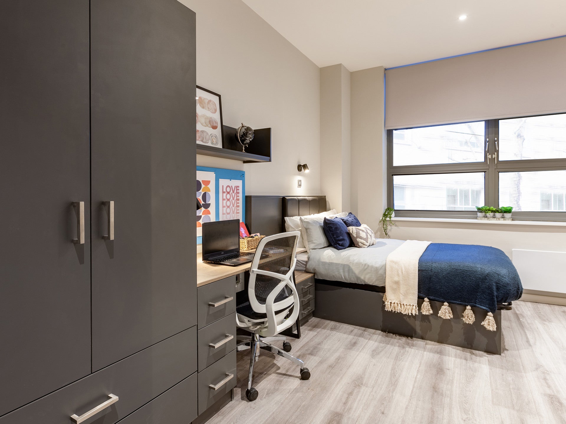 Flat Drury Lane in Greater London