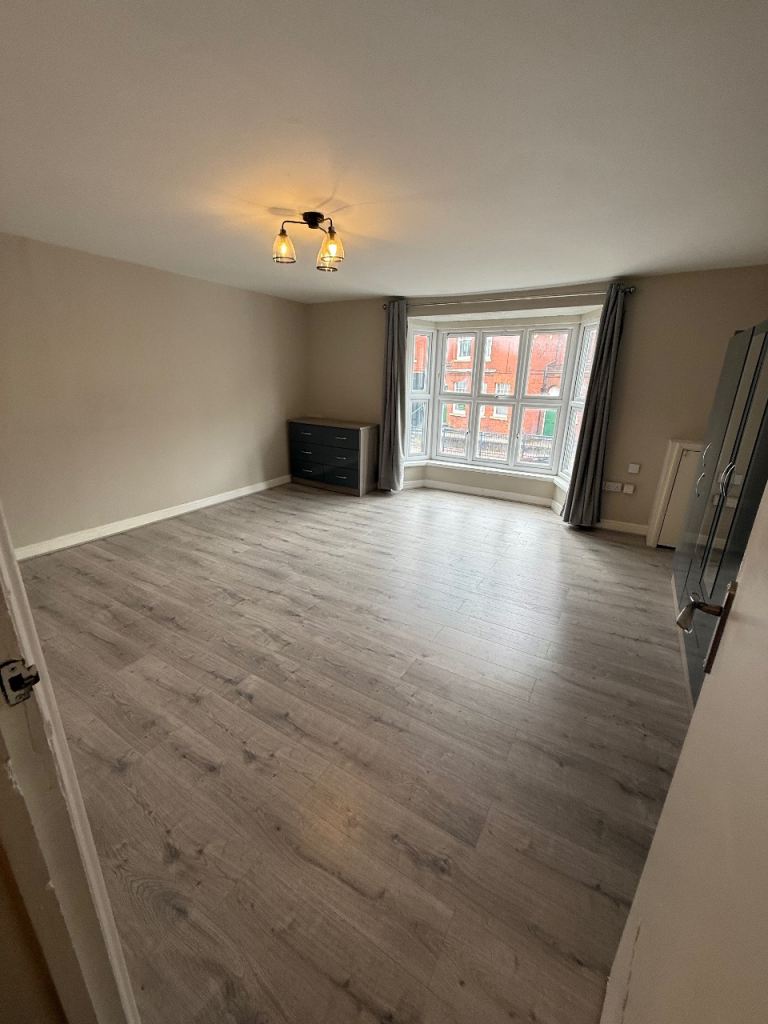 Flat London Road in Dacorum