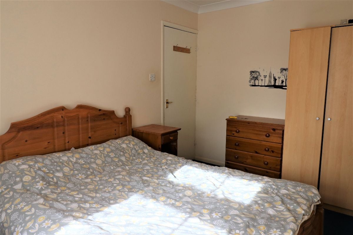 Flat Colvile Road in Fenland District