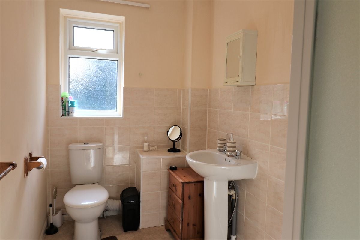 Flat Colvile Road in Fenland District