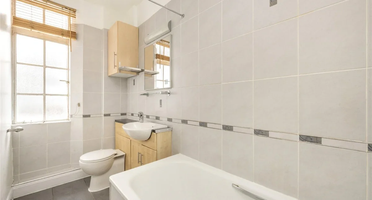 Flat Upper Woburn Place in Greater London