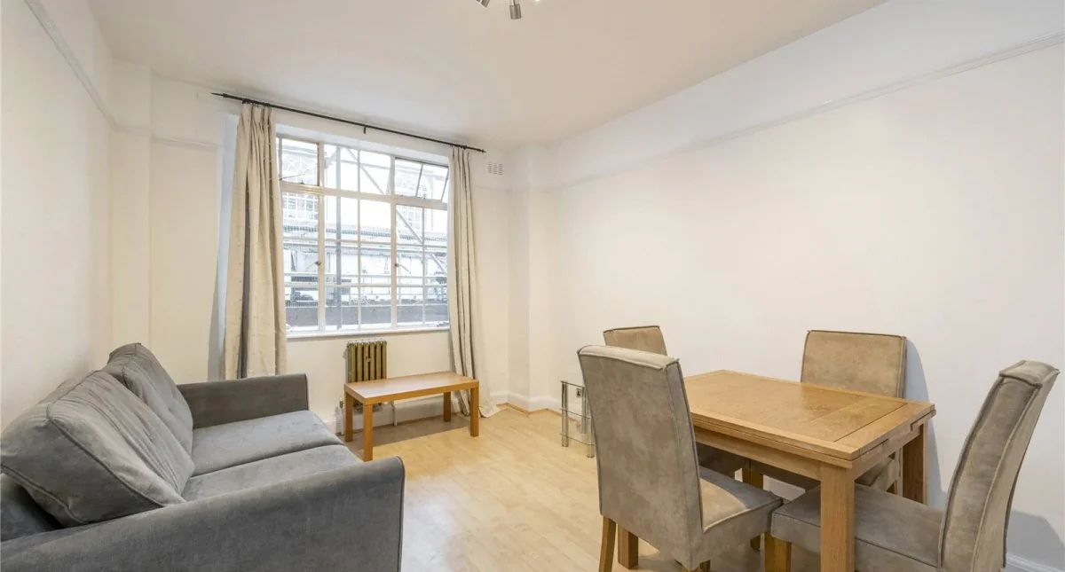 Flat Upper Woburn Place in Greater London