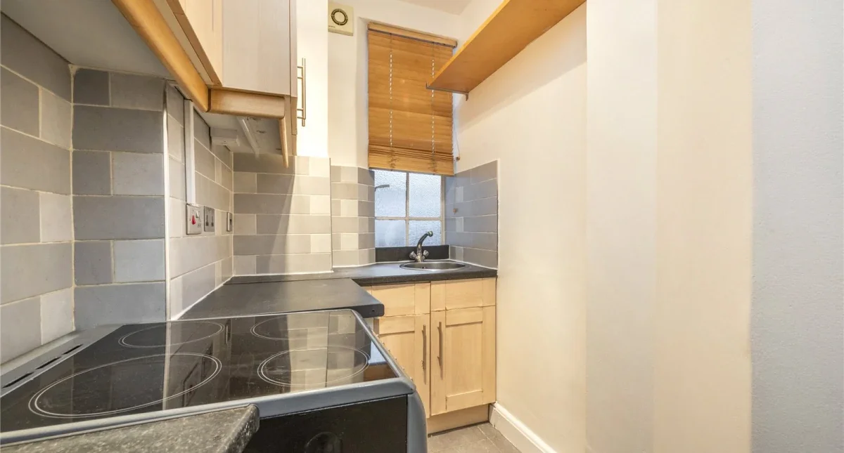 Flat Upper Woburn Place in Greater London