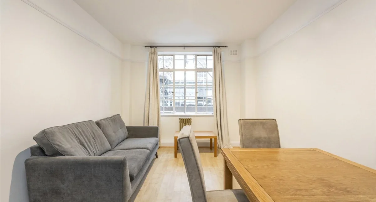 Flat Upper Woburn Place in Greater London