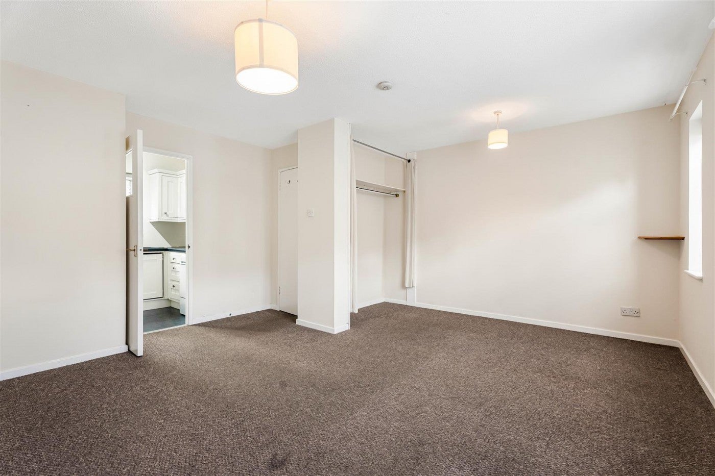 Flat Westmoreland Drive in Greater London