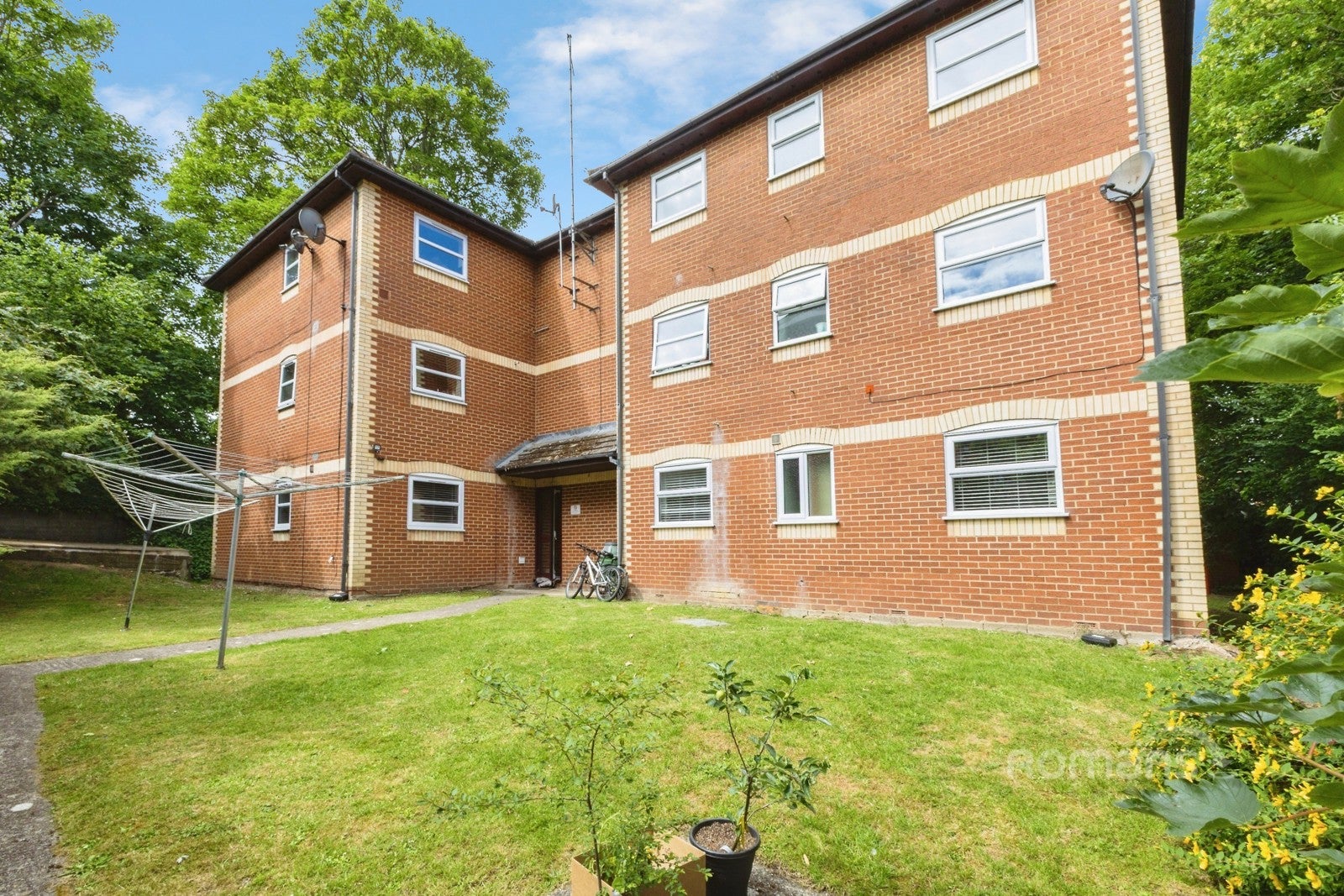Flat Tilehurst Road in Reading