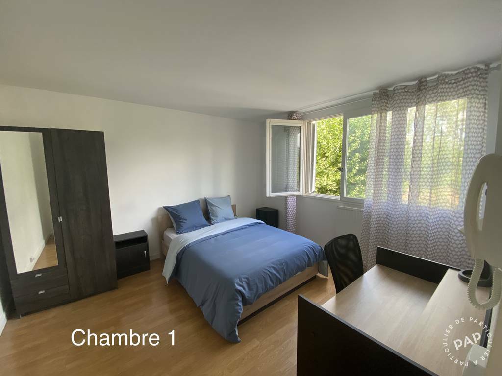 Room Boulevard du Port in Cergy