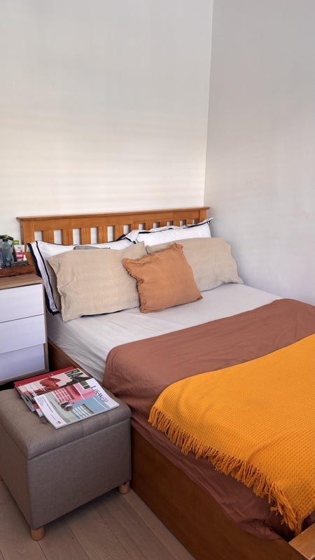 Room Garden Row in Greater London