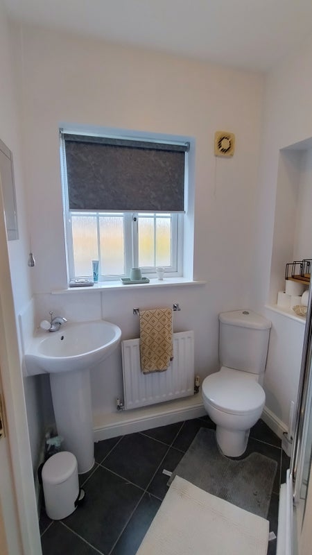 Room Chesters Avenue in Newcastle upon Tyne