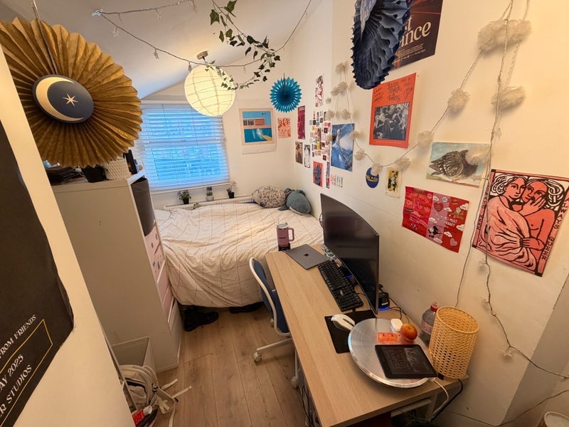 Room Blackheath Road in Greater London
