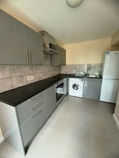 Flat Uxbridge Road in Greater London