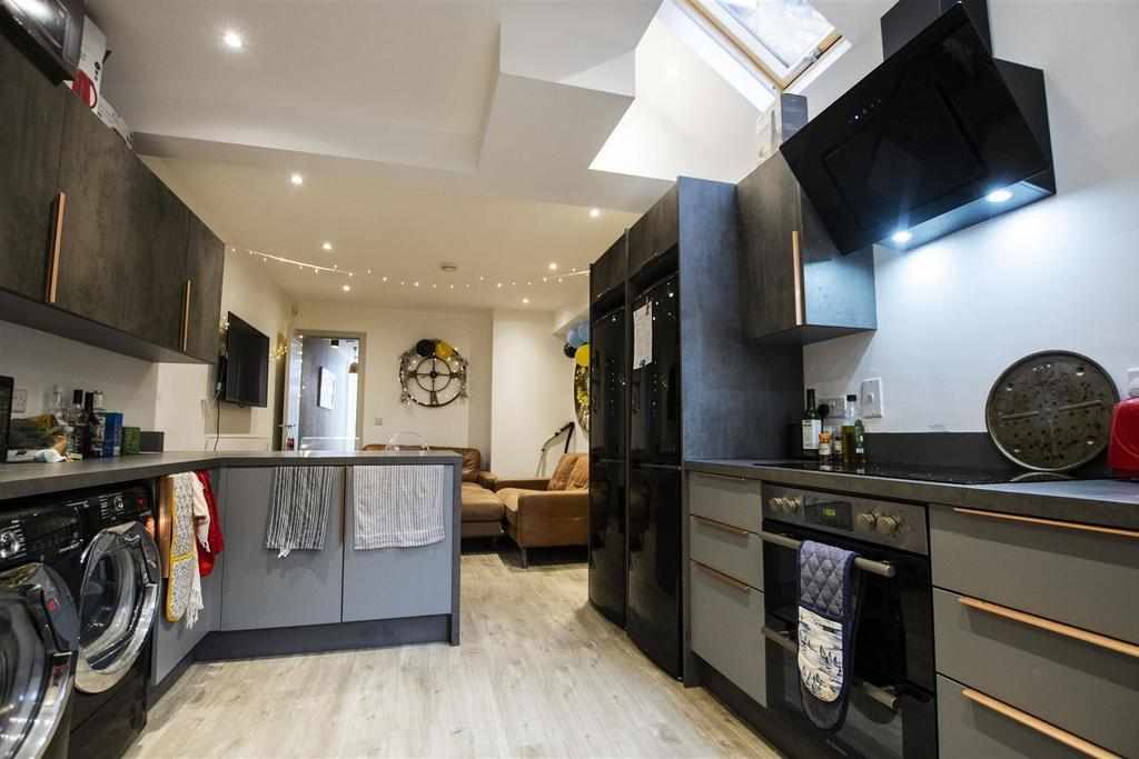 Flat Tiverton Road in Birmingham